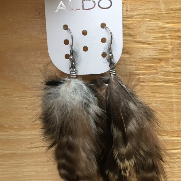 Aldo brand new brown, black & white feather earrings - Picture 2 of 4